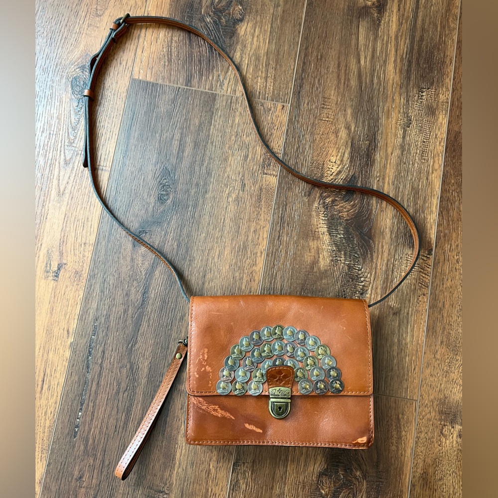 Patricia Nash Designs Leather Crossbody with Coin Accent Single Shoulder Strap